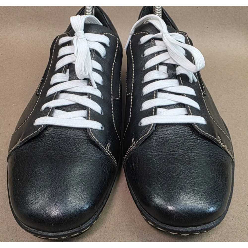 Born (Sz 9.5 US 463 EUR) Black Leather Lace Up Casual Walking Comfort M3427